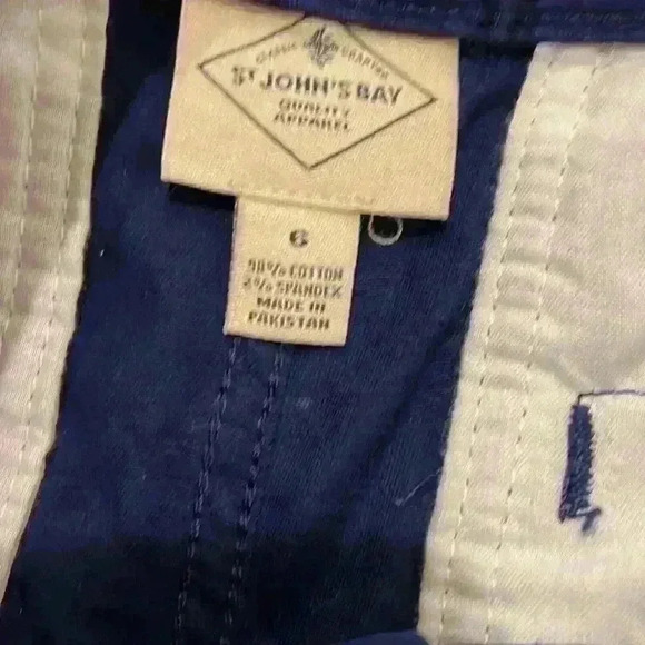 St. John’s Bay Women Shorts - Picture 5 of 5